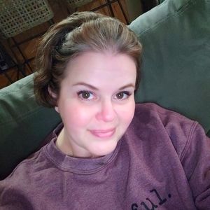 Meet your Posher, Michelle.